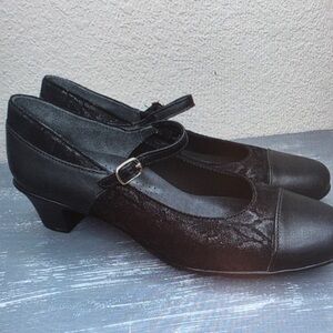 Elegant Black Women's Shoes